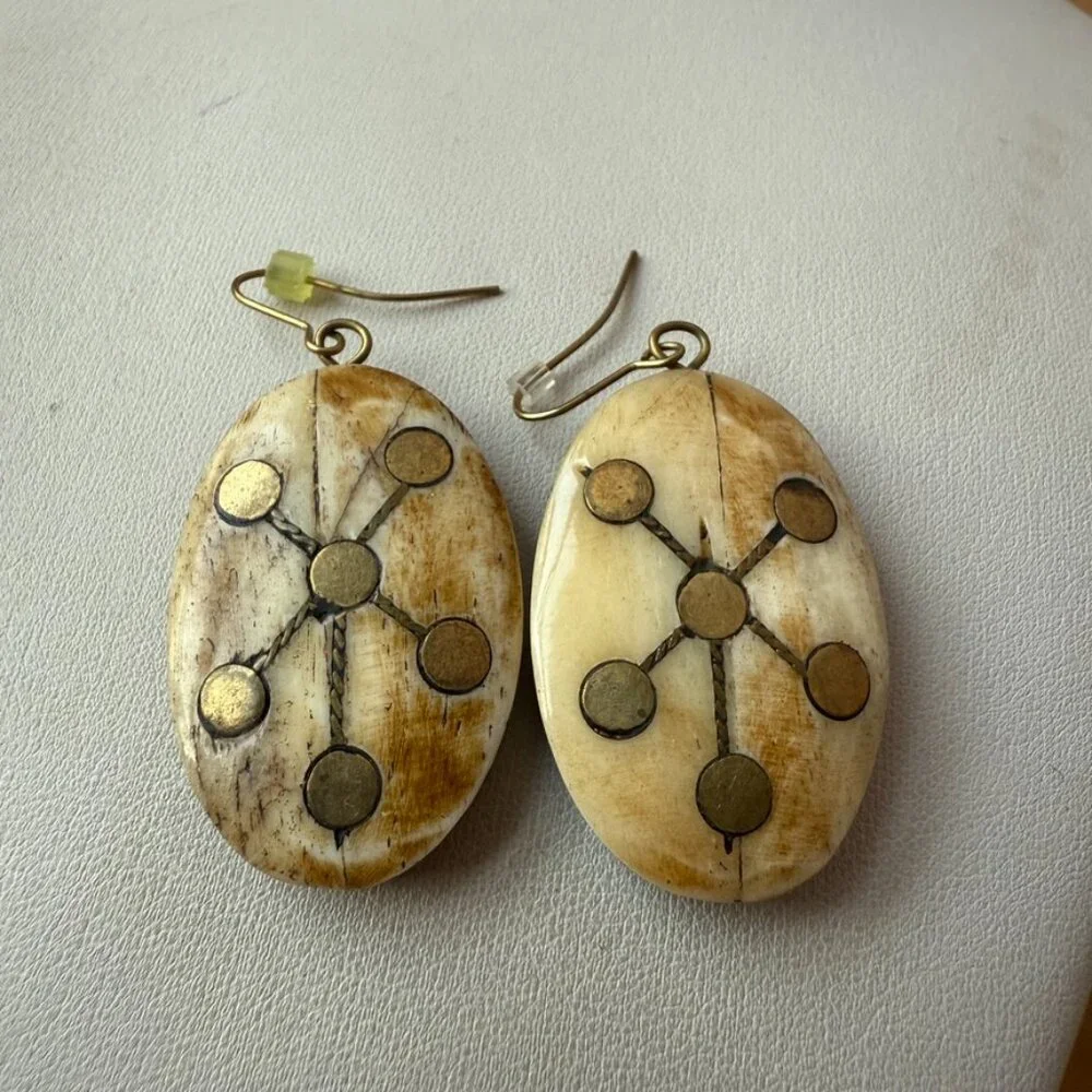 LARGE OVAL FAUX BONE GOLD TONE ACCENTS STATEMENT EARRINGS